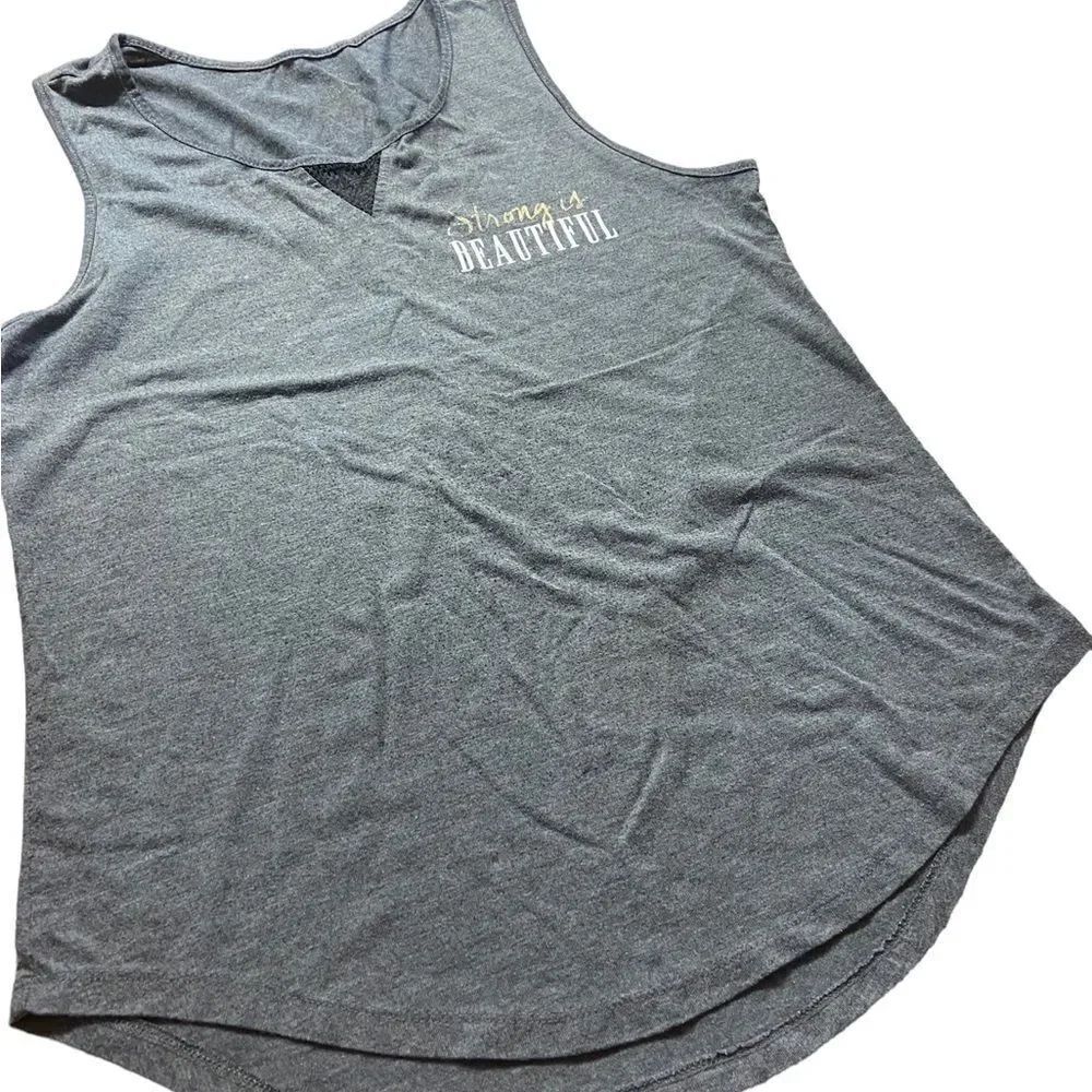 Bobbie Brooks size medium strong and beautiful workout tank see pics